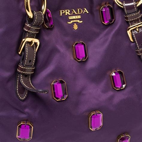 prada tessuto pietre